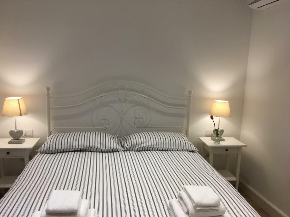 La Scalinata Di Chiaia Bed & Breakfast Napels