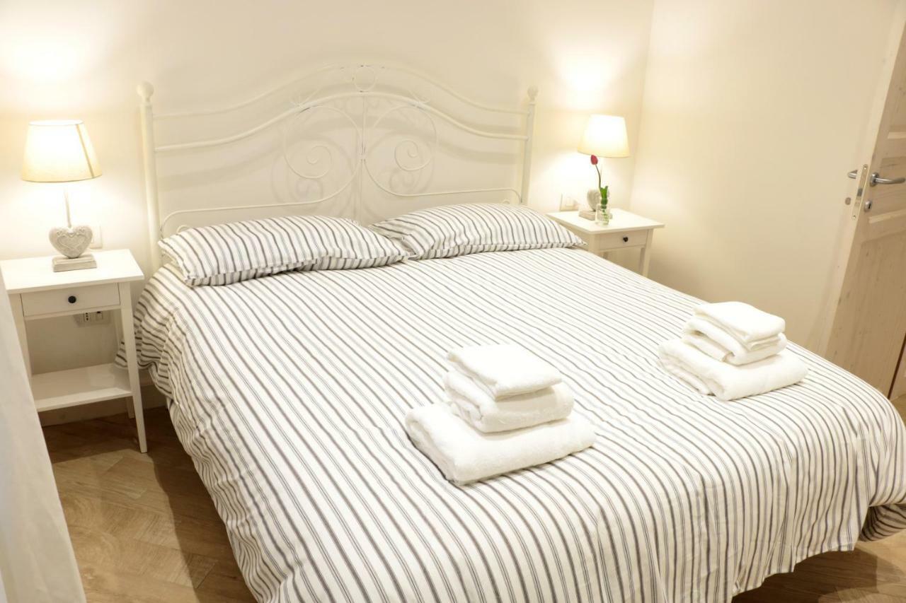 La Scalinata Di Chiaia Bed & Breakfast Napels
