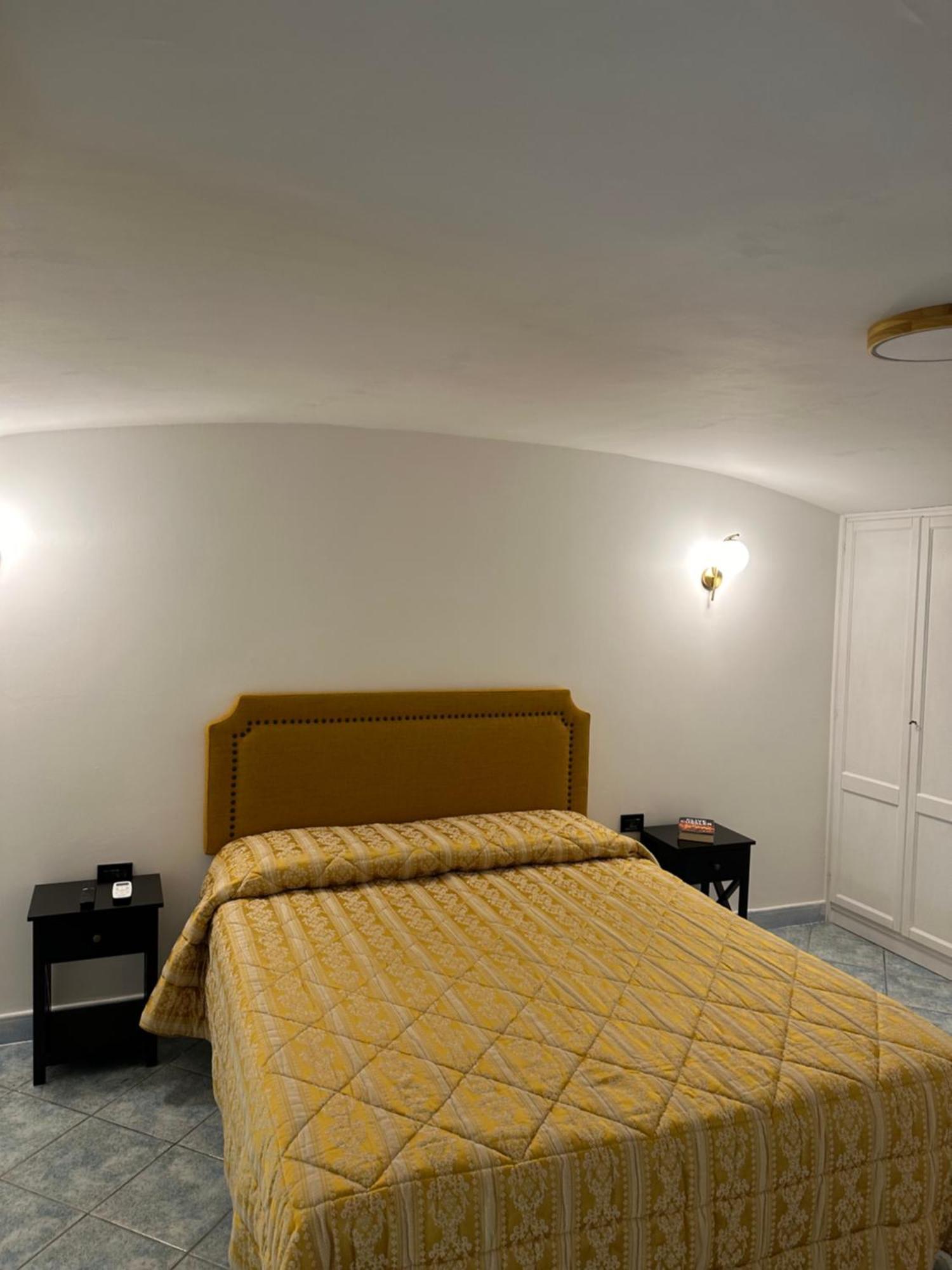 La Scalinata Di Chiaia Bed and breakfast 3*